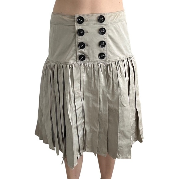 Burberry London Knee Length Pleated Skirt Tan Khaki Button Up Size 6 Small - Picture 13 of 13